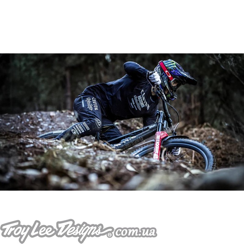 Вело шолом TLD D4 POLYACRYLITE HELMET; SHADOW [BLACK]